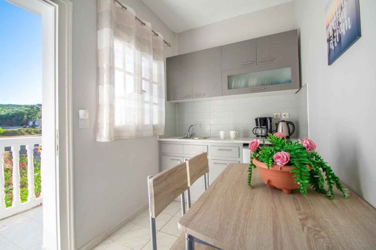 Apartamento Ammoudino Del Mare Exterior foto